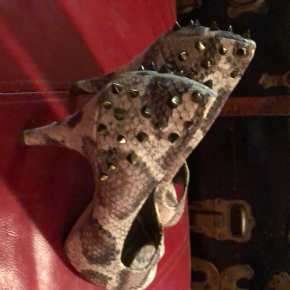 Fergilicious Spiked Heels - Picture 3 of 4